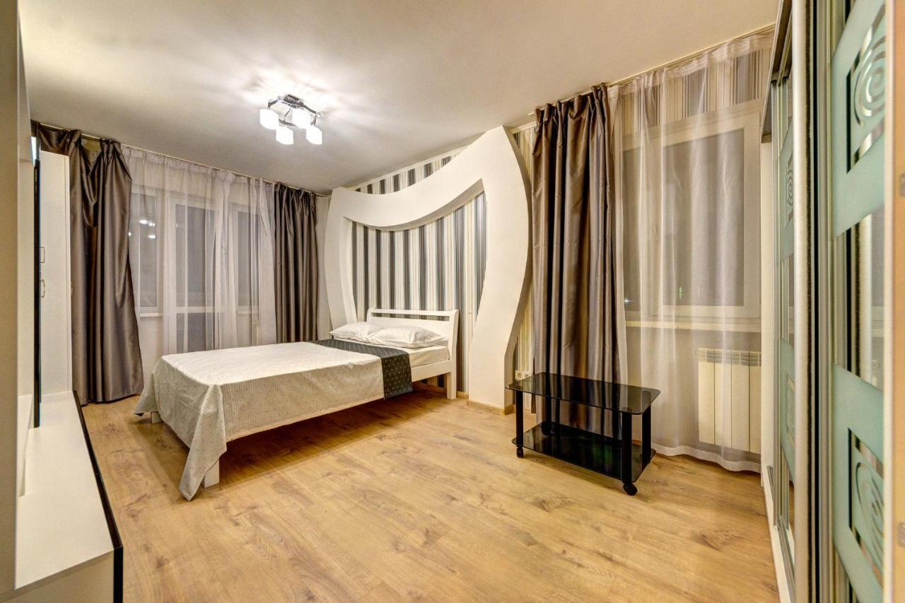 Шикарная 2К Квартира: Лыбедская Метро у Оушен Плаза Kyiv Exterior photo